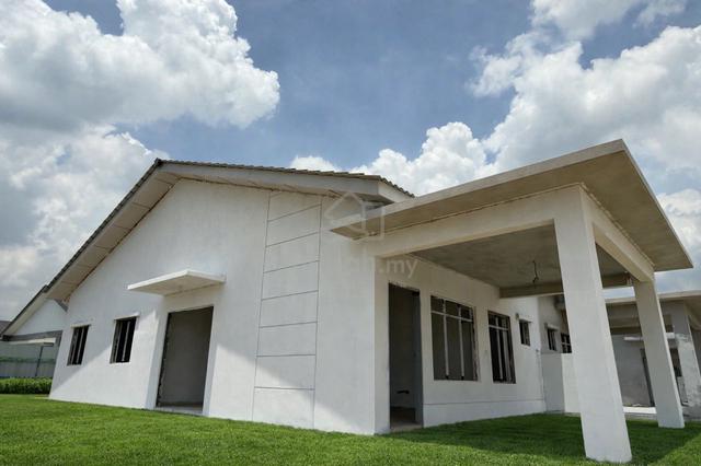 Semi-d 1 Tingkat RM4 Jln Pipit /Jln Kebun bersebelahan Tropicana Aman 1