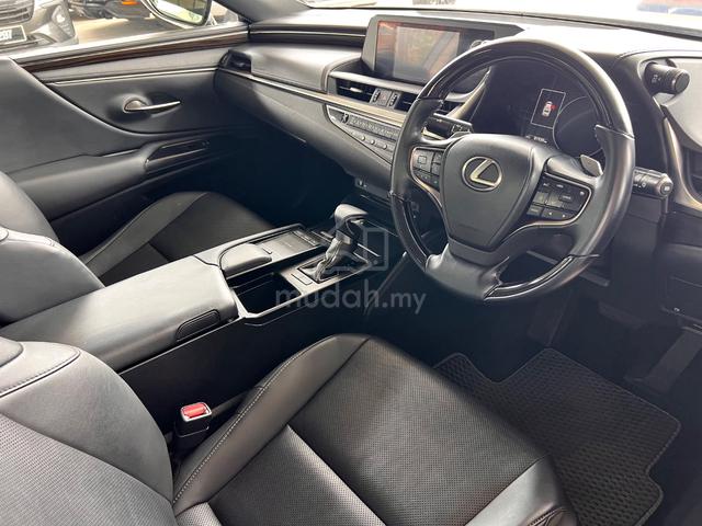 2019 Lexus ES250 2.5 LUXURY*LOW MILEAGE* - 4