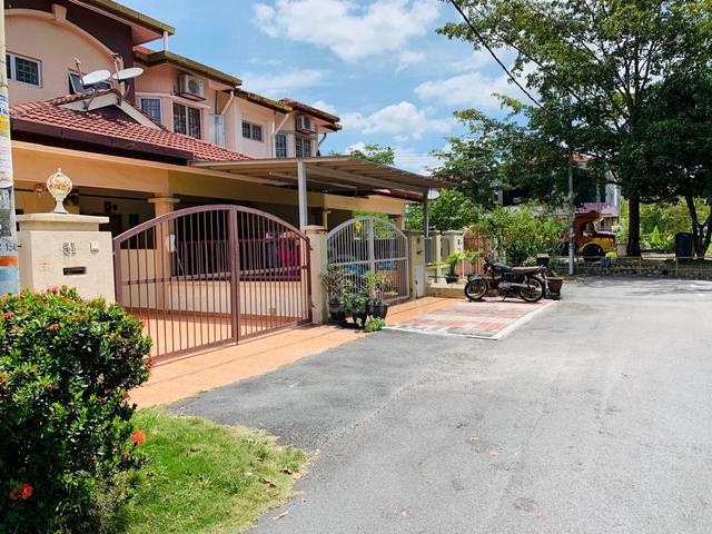 FACING OPEN Taman Anggerik Perdana Semenyih Double Storey 1