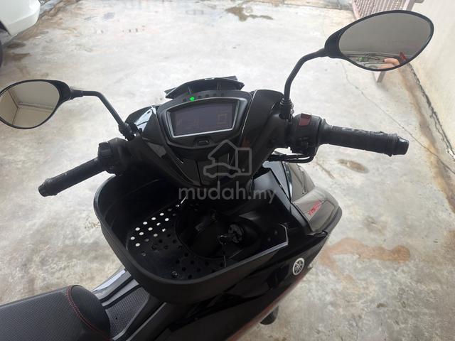 Carousel Image