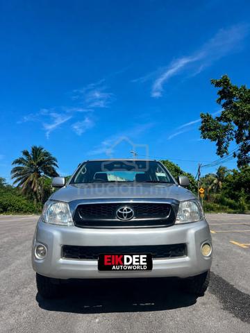 2010 Toyota HILUX 2.5 G MY05 KUN25R FACELIFT (A) - 5