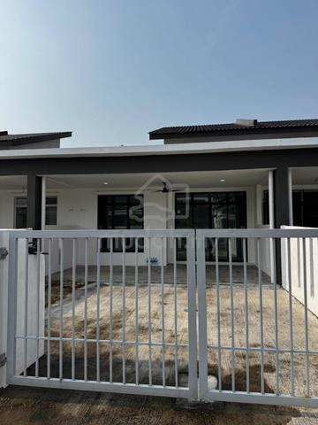 Teres 1 Tingkat Jalan Sukepi Telok Panglima Garang 22x75sqft NEW UNIT 1