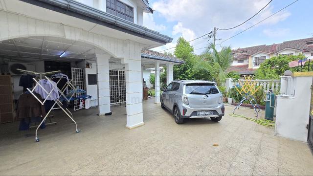 (RENOVATED RUMAH CANTiK) CORNER LOT BANGI SEKSYEN 4 1