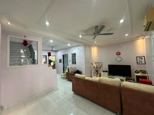 CHENG MELAKA|1.5 Storey Townhouse FULLY RENOVATED For Sale|Below Value 1