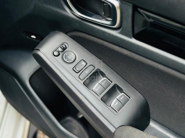 2023 Honda CIVIC 1.5 E (A) - 4
