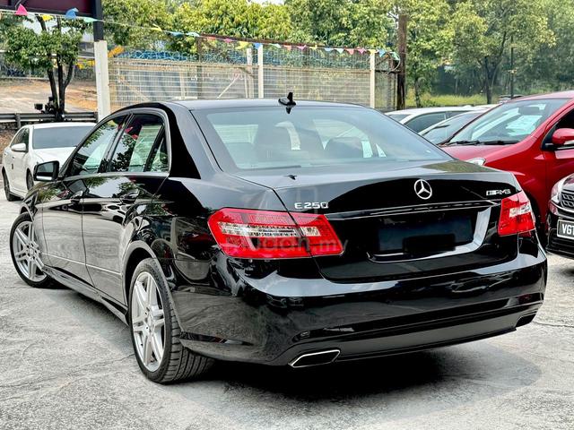 Mercedes BENZ E250 1.8 ANG LINE 2013 - 2