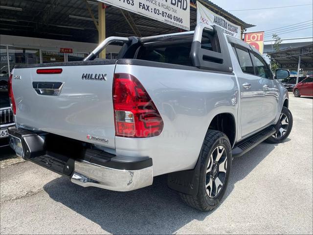 Toyota HILUX 2.4 L-EDITION FACELIFT SERVICE TOYOTA - 2