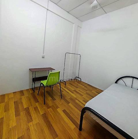 Room for let @ UTHM (Parit Raja, Johor) 1