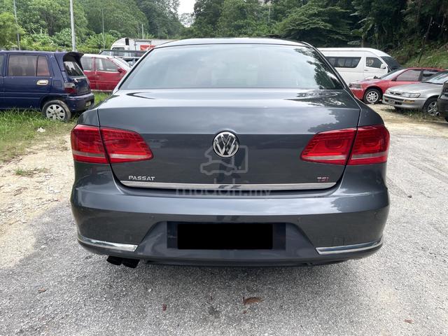 2015 Volkswagen PASSAT 1.8 TSI (A) - 5