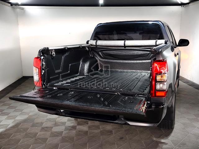 2023 Mitsubishi Triton 2.4 (A) VGT 4X4 Premium - 3