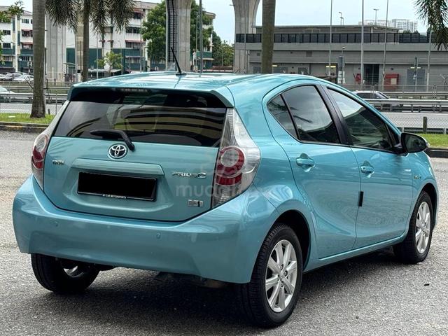 2013 Toyota PRIUS C 1.5 HYBRID HATCHBACK P/START - 5