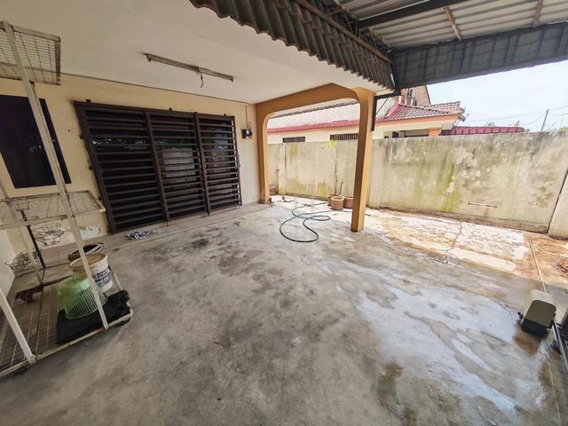 Menglembu Taman Wang, end lot fully furnished unit for rent 1