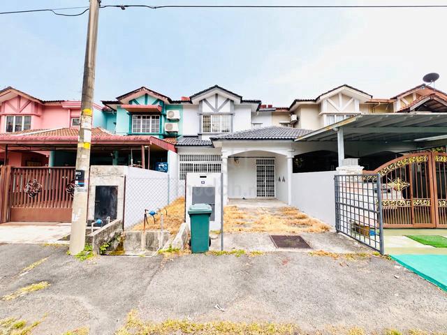 MURAH Double Storey Terrace Seksyen 8 Bandar Baru Bangi 1