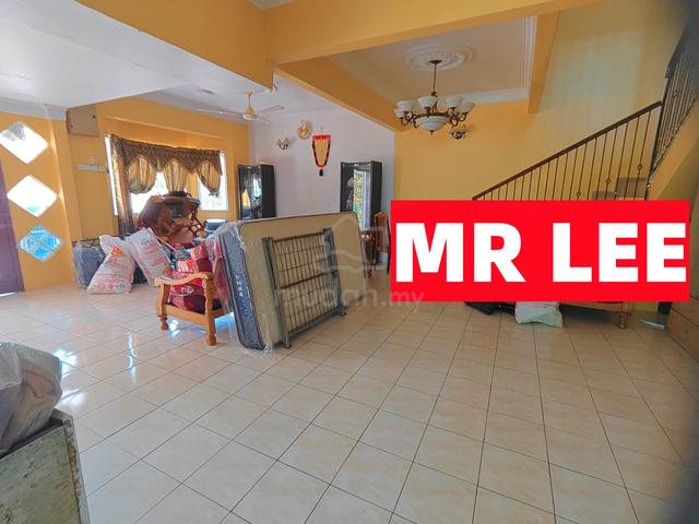 Corner Lot Double Storey LEP 4 Lestari Putra 69x70 6200SF RENOVATED 1