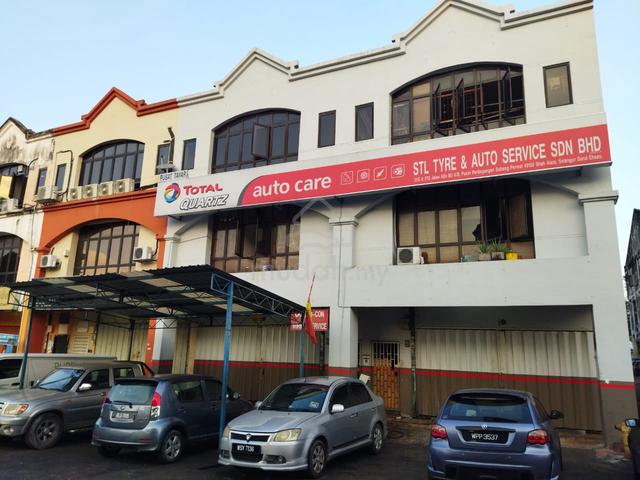 3 Storey Shop Office Subang Permai 1