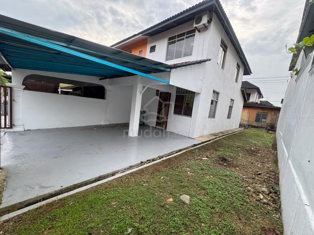 Below Market Value RM70K! End Lot With Land| Bandar Seri Alam| Masai 1