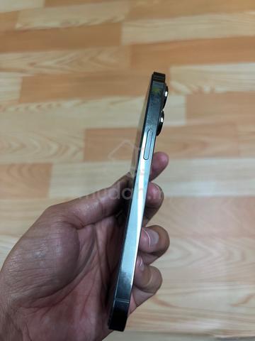 iPhone 13 Pro Alpine Green - photo 3 of 4
