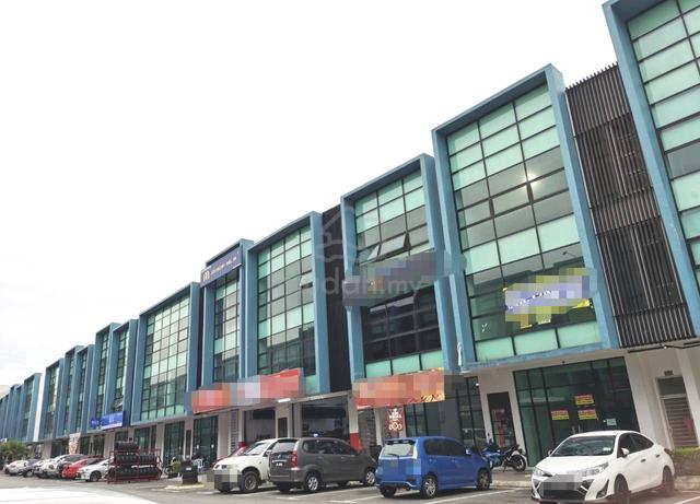Bandar Dato Onn @ 3 Storey Shoplot Ground Floor For Rent 1