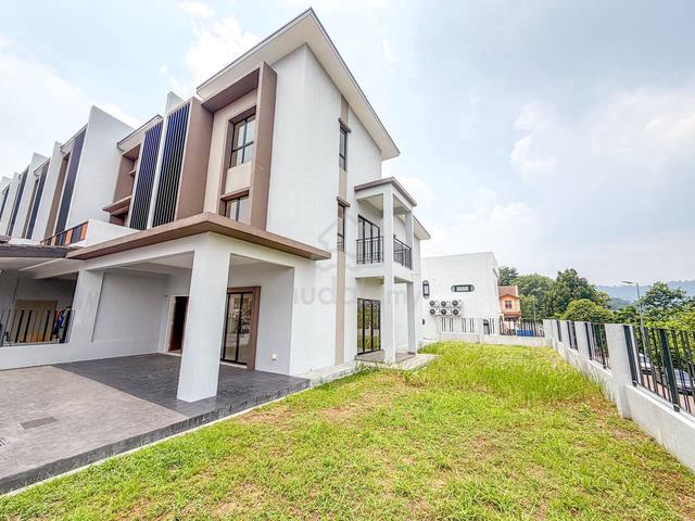 Corner Unit 🔥 3 Storey Super Link Nassim Height , Ukay Bistari,Ampang 1