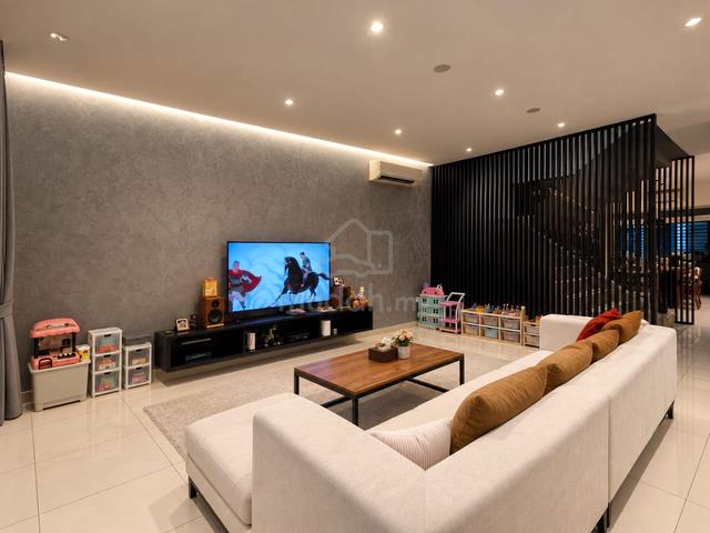 Horizon Hills Good Condition 26x80 2 Storey Superlink House 1