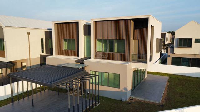 Brand new SOL Estate Double Storey Semi D for sale @ pine square 1