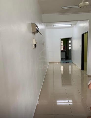 Muar house to rent 1