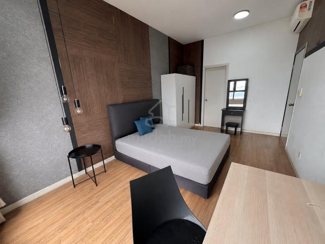 ZERO DEPO Female Master Room @Casa Green,Bukit Jalil-6mins walk LRT 1