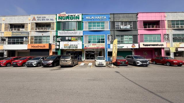 Ground Floor (GF) For Rent in Seksyen 15 Shah Alam 1
