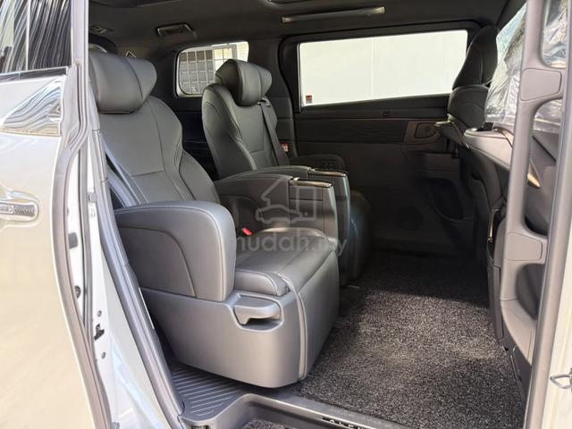 2025 UNREG Toyota ALPHARD 2.5 Z - 4
