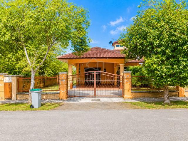 [ENDLOT - FREEHOLD ] Semi D, Taman Delima Raya, Bukit Baru, Melaka 1