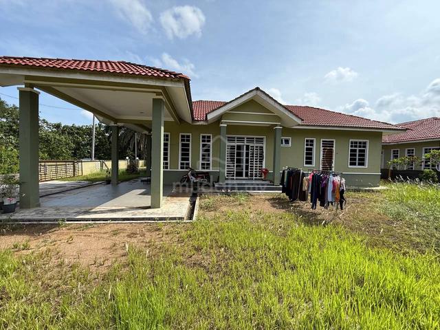 Murah!! Semi D Corner Lot Kuala Berang- Saiz tanah 4779 kaki persegi 1