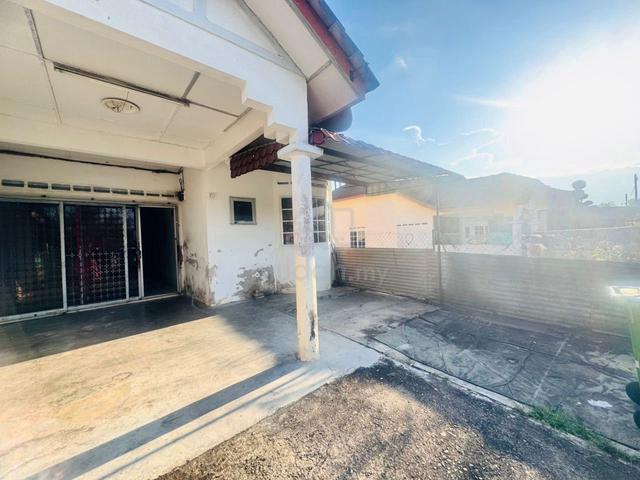RUMAH ENDLOT di TJ , Freehold Ruang Luas , Bebas Banjir 1