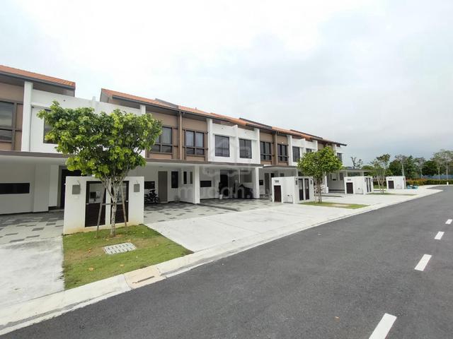 Double Storey Terrace, Belladonna Setia Warisan Tropika, Kota Warisan 1