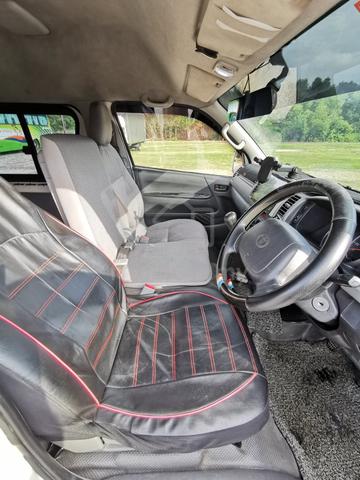 2010 Toyota HIACE 2.5 KDH200R-RBMDYE (M) - 5
