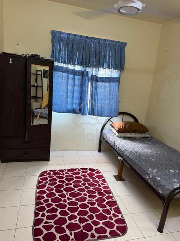 Bilik wanita di Bukit Beruntung - free air,api, wifi,coway 1