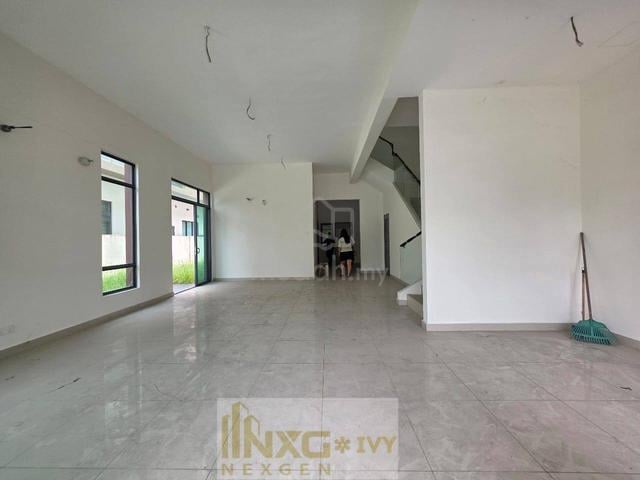 Canary Garden Brand New Facing Open 2 Storey Cluster Semi-D for Sale 1