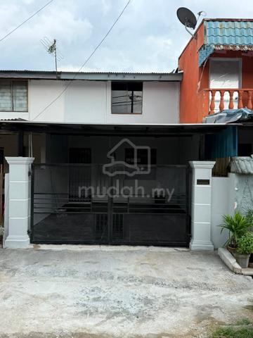 Taman Plentong Baru @ Masai Double Storey (Renovated) Low Cost House F 1