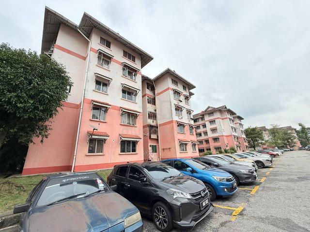 Pangsapuri Kiambang (Taman Bukit Subang) 1