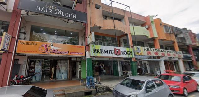 3 Story Shop 5% ROI, Facing Main Road, Taman Kencana 1