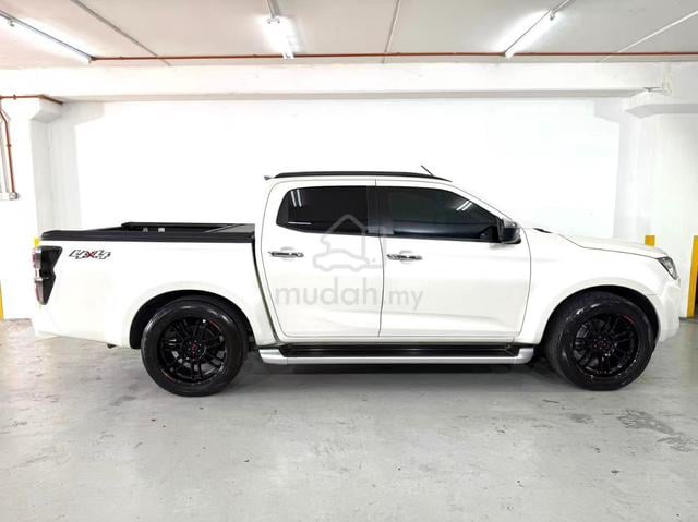 2021 Isuzu D-MAX PREMIUM 1.9L (A) F.SERVICE RECORD - 4