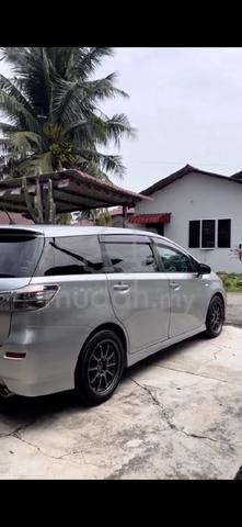 2015 Toyota WISH 1.8 A DBA-ZGE25W (A) - 2