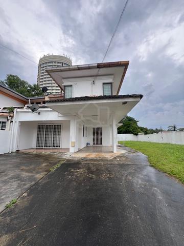 Corner Lot Walking Distance to Lotus Seri Alam 1