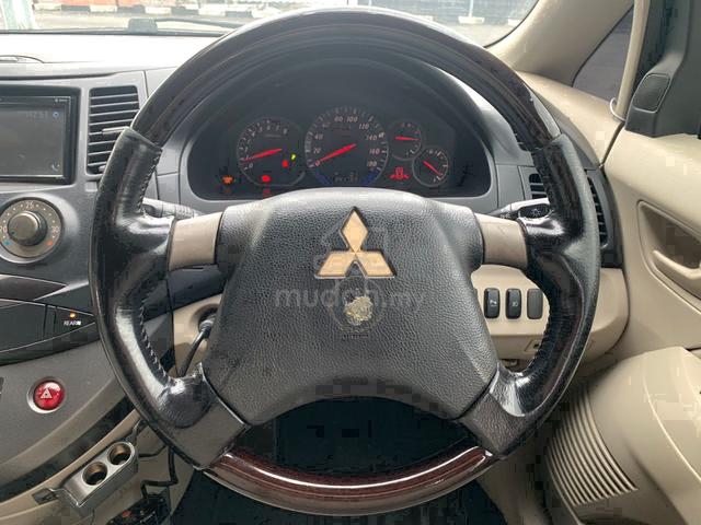 2006 Mitsubishi Grandis 2.4 (A) MIVEC Sport - 5