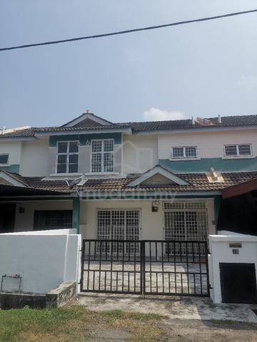 Rumah Teres 2 Tingkat Seri Iskandar 1