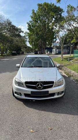 2011 Mercedes Benz C200 CGI BlueEFCY - 2