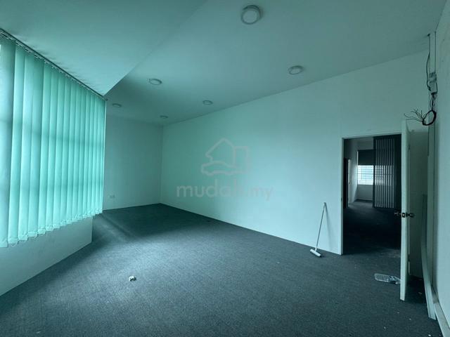 Metro Town | 2nd Floor | Intermediate | Renovated Office | Iramanis 3