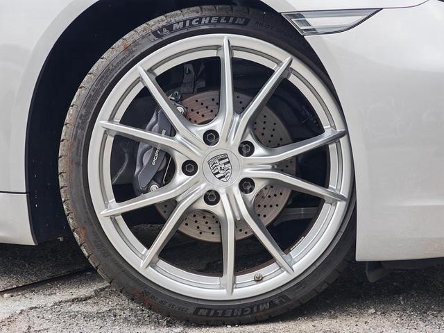 GRADE 6A 2025 Porsche 718 2.0 Cayman TOP SPECS - 2
