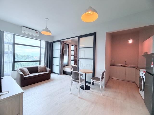 Marina Court 1