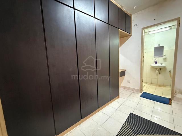 2 Master Room at Palm Springs Damansara Walking Distance to MRT Surian 1