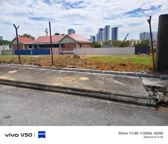 Bungalow Land for Sale Prime location Minden Heights 1